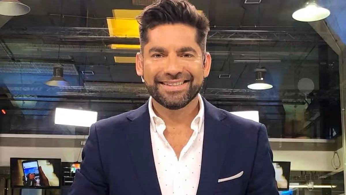 Karim Butte presenta a su nueva pareja y desata la polémica en redes sociales. Karim Butte presenta a su nueva pareja y desata la polémica en redes sociales.