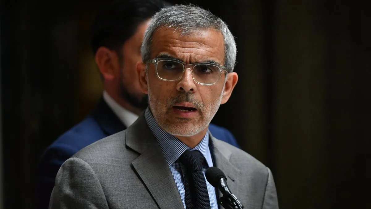 El ministro Cordero defiende la colaboración con Perú ante la politización fronteriza. El ministro Cordero defiende la colaboración con Perú ante la politización fronteriza.