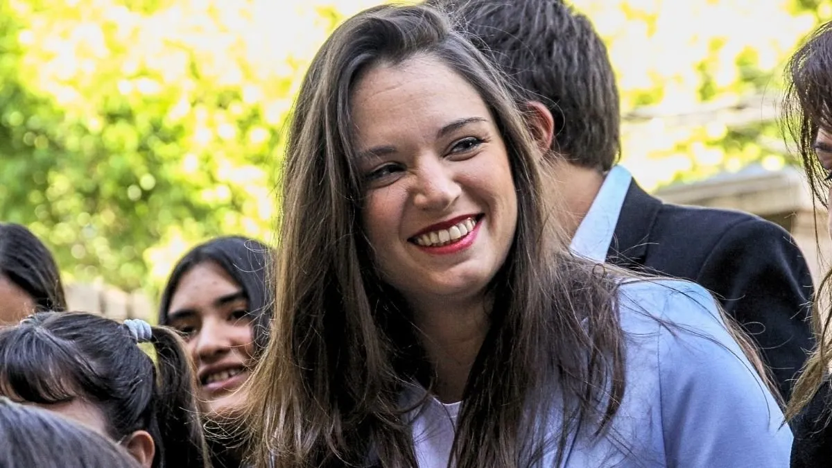 Irina Karamanos vuelve al debate sobre el rol de Primera Dama en el país.