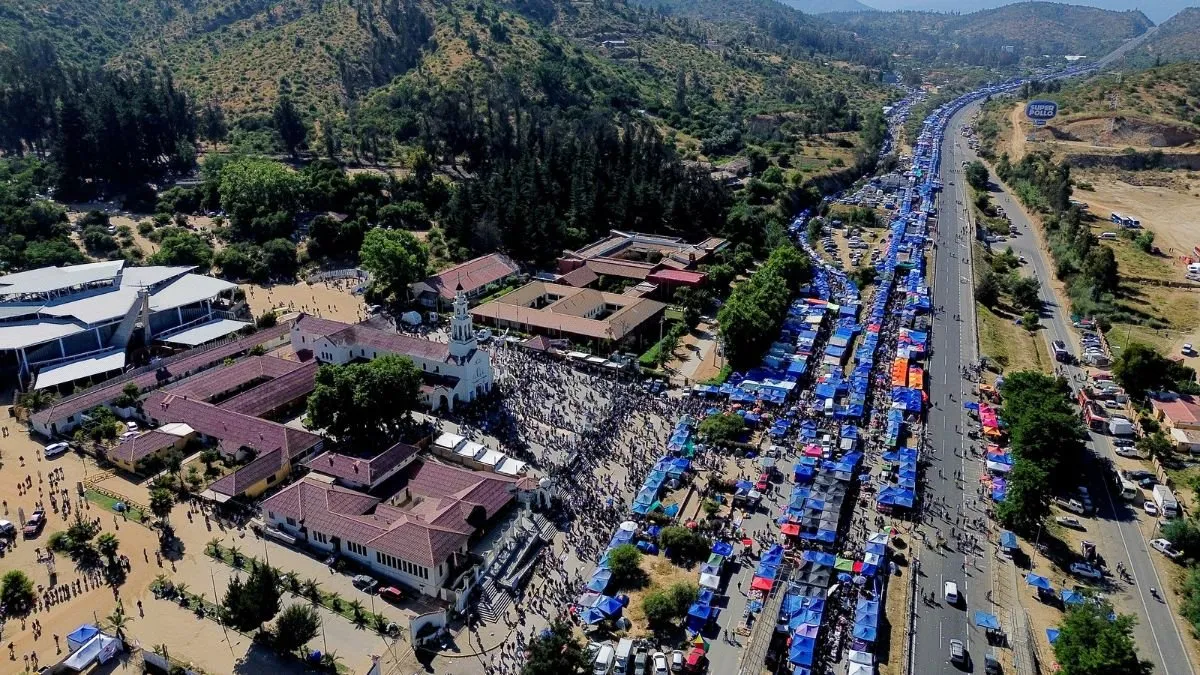 Peregrinación a Lo Vásquez: 10 muertos y 350 accidentes en el fin de semana largo.