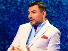 Freddy Pérez recuerda su amor por Andrés Caniulef en un emotivo homenaje.