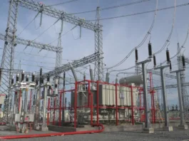 Senadores aprueban modernización eléctrica para regiones aisladas con 29 votos a favor.