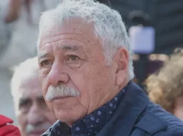 Carlos Caszley critica a Isapres y urge a políticos a actuar por los mayores.