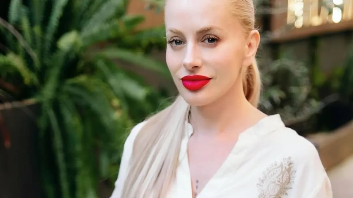 Catalina Palacios genera debate al hablar de su juventud y apariencia a los 45 años.