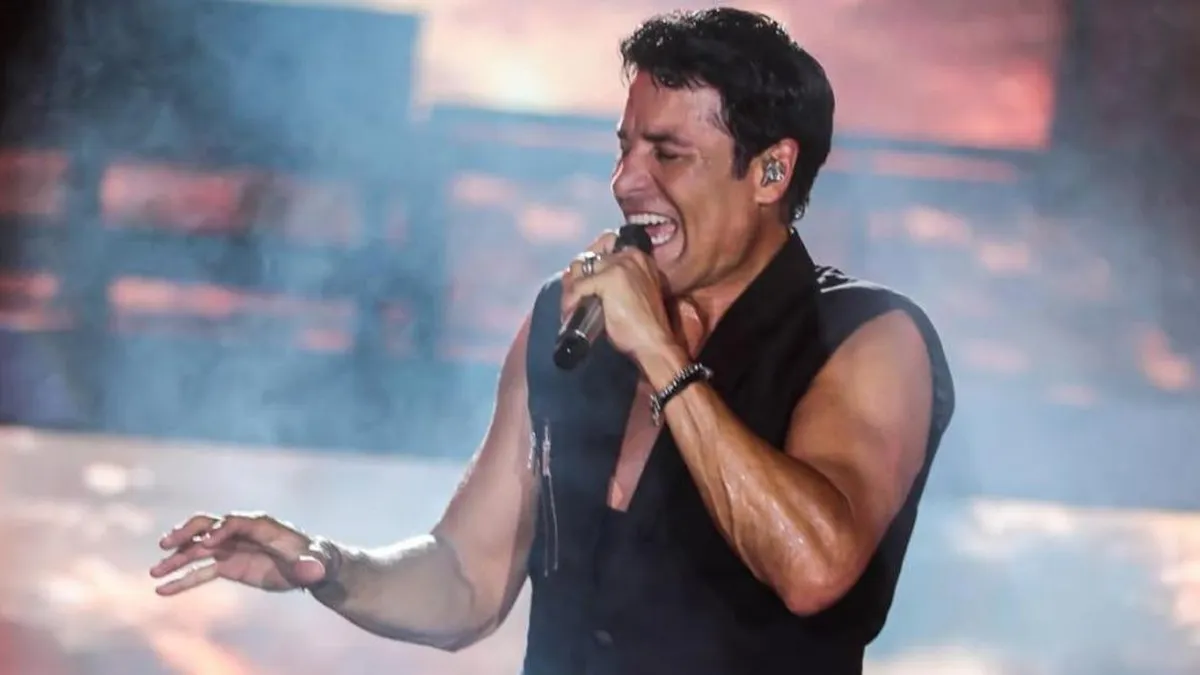Chayanne apoya a las familias afectadas por incendios en Chile con un emotivo mensaje. Chayanne apoya a las familias afectadas por incendios en Chile con un emotivo mensaje.