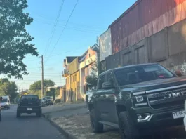 Hombre sufre descarga eléctrica en discoteca; reanimado y trasladado al hospital.