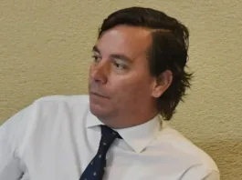 UDI critica al PNL por no unirse al gobierno de Kast; Evópoli llama a la unidad.