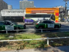 Taxista evade control y atropella a carabinero; el funcionario está estable.