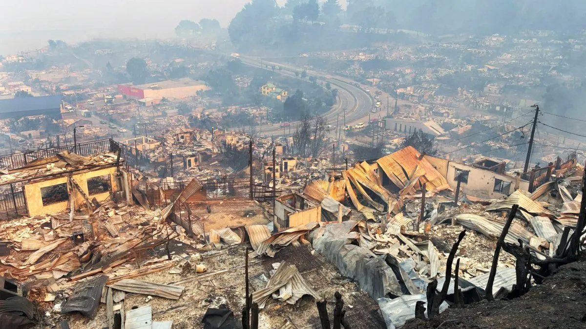 Incendios en Biobío y Ñuble: Alcalde de Penco compara crisis con el terremoto.
