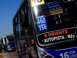Bío Bío implementará pago electrónico en transporte público para reducir evasión.