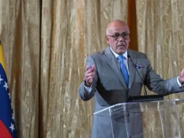 Liberación de 11 presos políticos en Venezuela genera dudas sobre su impacto real.