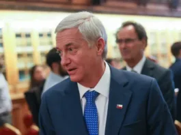 José Antonio Kast reprograma anuncio de subsecretarios por gira en Centroamérica.