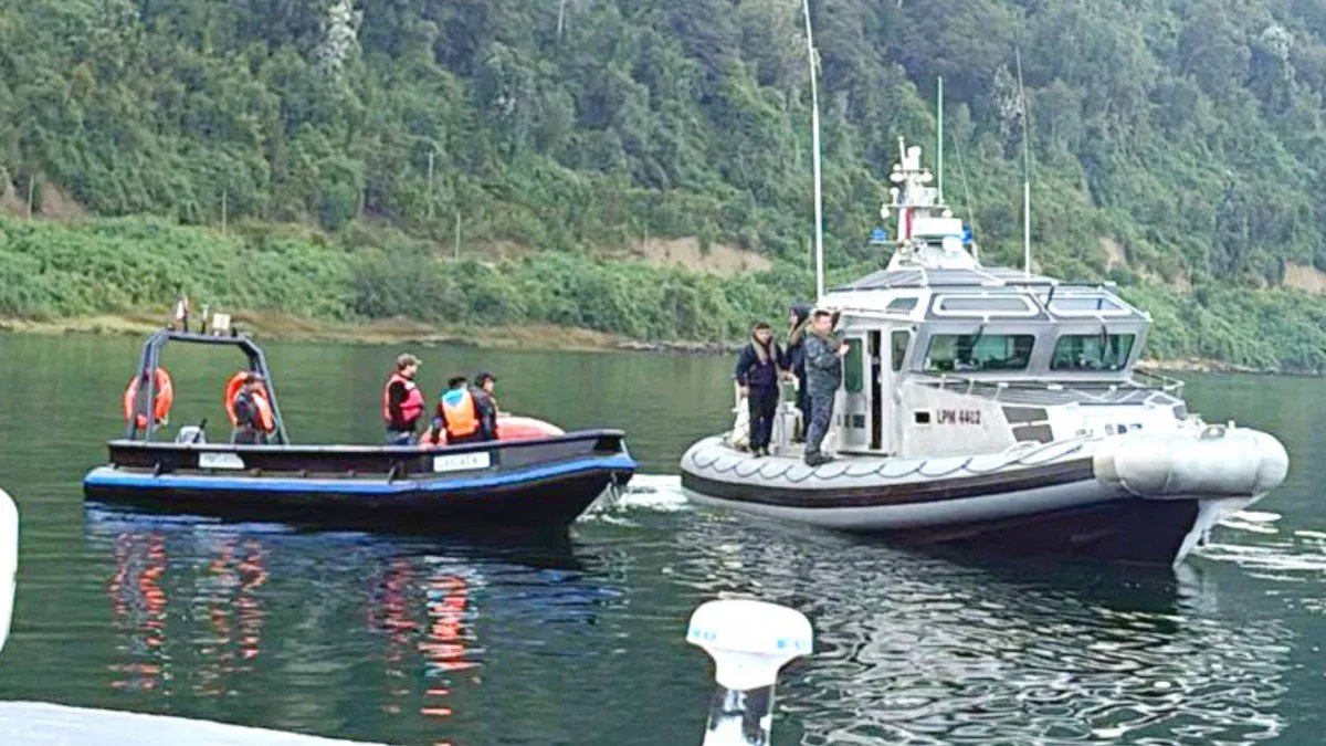 Seis desaparecidos tras hundimiento del 'Koñimo I' en el Estuario Reloncaví.