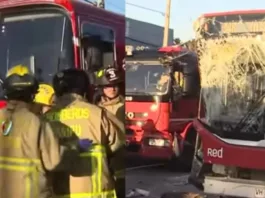 Accidente en Maipú: 11 heridos tras colisión entre buses del sistema RED e interurbano.