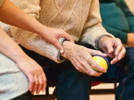 Nuevo apoyo económico para cuidadores de personas con dependencia severa.