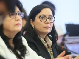 CFA alerta sobre necesidad de US$822M para el sector público y riesgos fiscales.