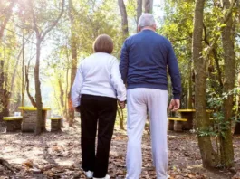 Adultos mayores afectados por error administrativo en la Pensión Garantizada Universal.