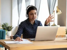 Tribunal argentino ordena a Telecom indemnizar a trabajadora por revocación de teletrabajo.