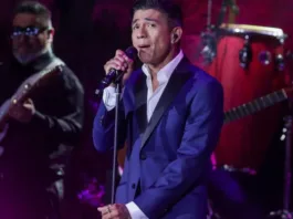 Américo en Puerto Varas: humor y polémica tras sus bromas sobre mujeres.