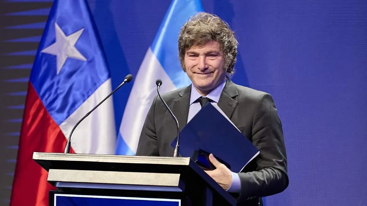 La Cámara de Diputados aprueba la Ley de Modernización Laboral entre protestas.