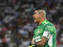 Universidad Católica triunfa 3-1 sobre Coquimbo; Sánchez responde a los cánticos.