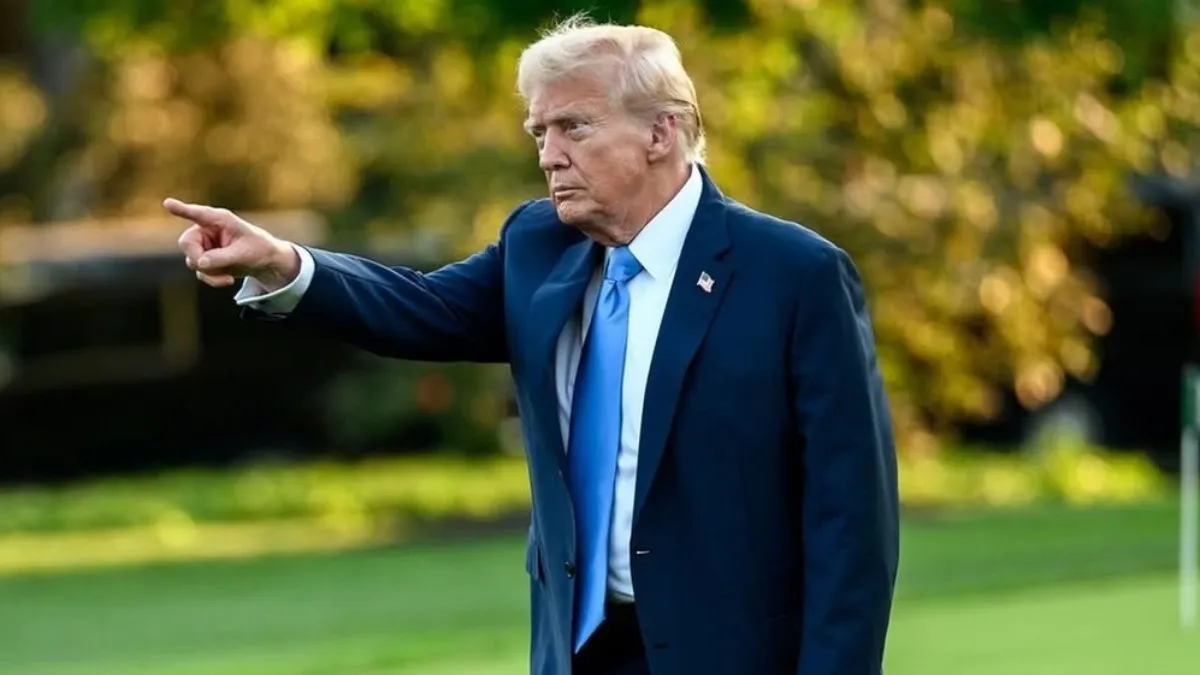 Trump eleva aranceles del 10% al 15% tras fallo de la Corte Suprema.