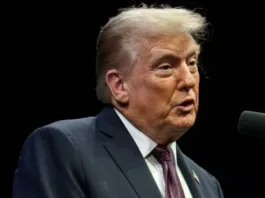 Un hombre es abatido tras intentar ingresar a Mar-a-Lago con un arma y combustible.