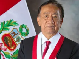 José María Balcázar asume la presidencia tras la censura de José Jerí en Perú.