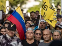 Activistas en Maracaibo exigen la liberación de Juan Pablo Guanipa tras su arresto.