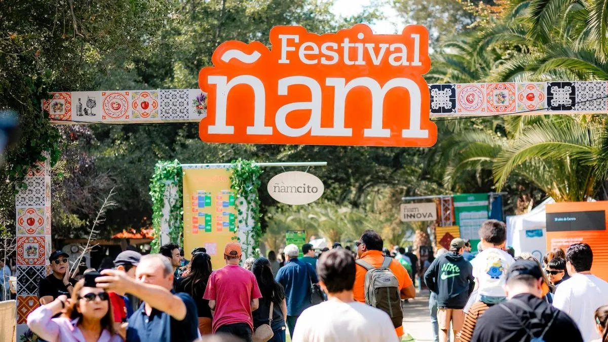 Ñam: Cocina consciente y coctelería de verano con ingredientes frescos y de temporada.