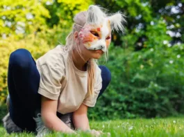 El Dr. Mardonez advierte sobre los peligros de adoptar posturas cuadrúpedas.