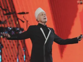 Pet Shop Boys deslumbran en Viña 2026 con su innovadora escenografía y repertorio.