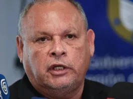 Rodrigo Mundaca critica a Iván Poduje por falta de respeto a autoridades locales.