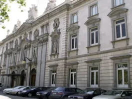 El Tribunal Supremo reafirma la condena por odio y amenazas racistas en España.