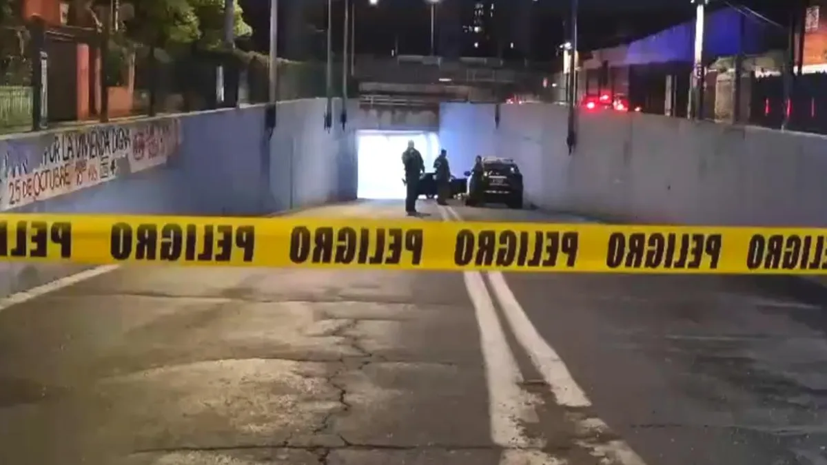 Trágico accidente en La Cisterna: un muerto y dos heridos tras colisión frontal.