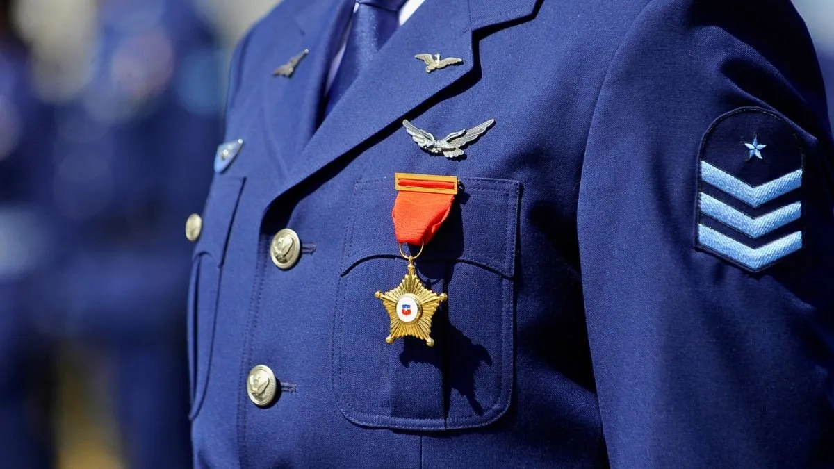 La Contraloría de Chile investiga transacciones de 910 funcionarios en casinos.