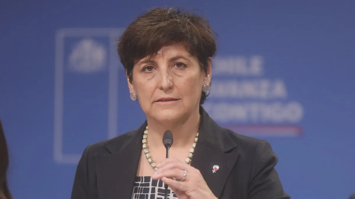 La Contraloría investiga atención médica privilegiada a madre de ex ministra.