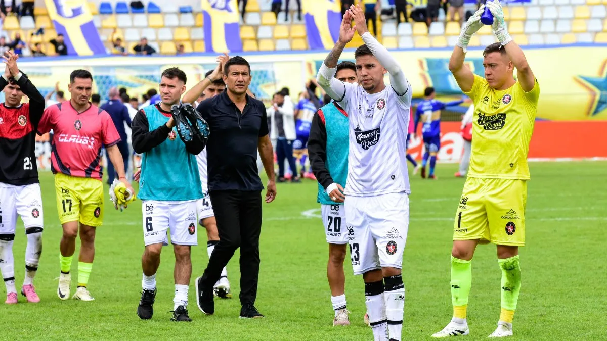 Deportes Limache podría perder puntos por deudas de cotizaciones en la Liga.