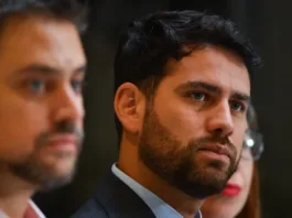 Diego Ibáñez y parlamentarios critican ley de Kast por favorecer a los acomodados.