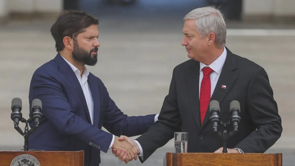 Gabriel Boric habla sobre el cable submarino de China y la necesidad de diálogo.