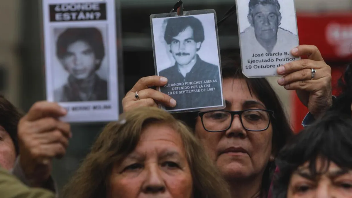 El Gobierno retira el Tercer Plan Nacional de Derechos Humanos para revisión. El Gobierno retira el Tercer Plan Nacional de Derechos Humanos para revisión.