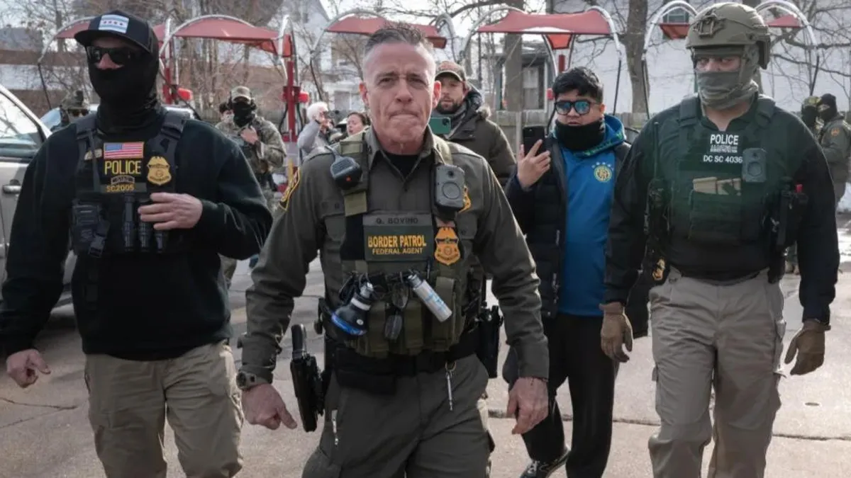 Gregory Bovino se retira tras controversias por operaciones migratorias fatales.