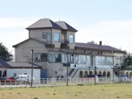 El Ministro Poduje cancela la expropiación del Club Hípico por restricciones fiscales.