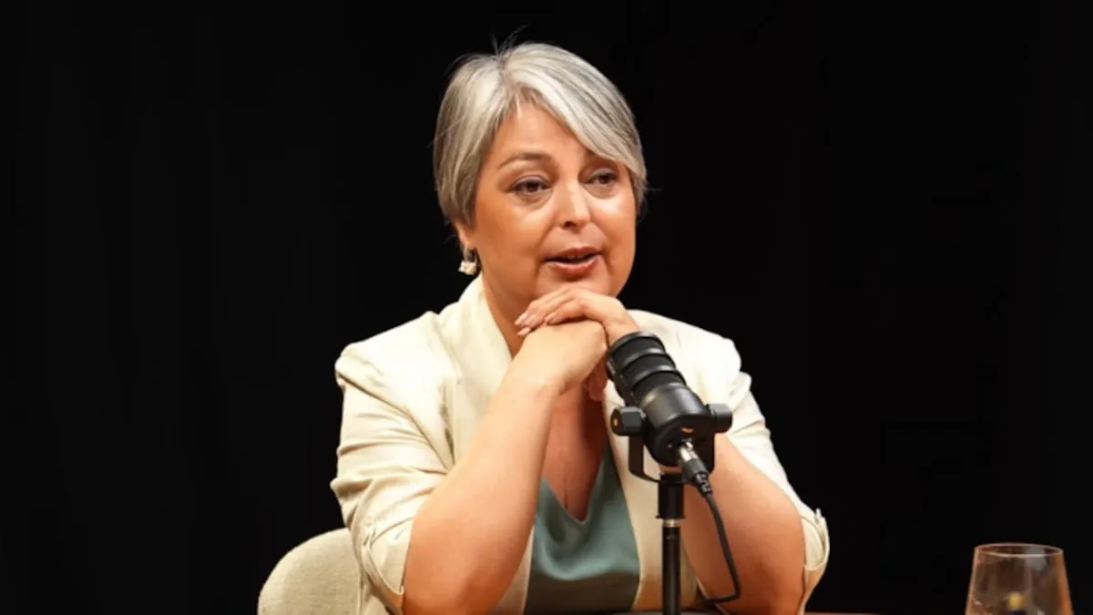 Jeannette Jara critica el nuevo proyecto de ley sobre conmutación de penas.