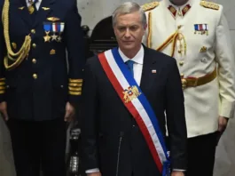 El 58% de los chilenos apoya un gobierno de emergencia