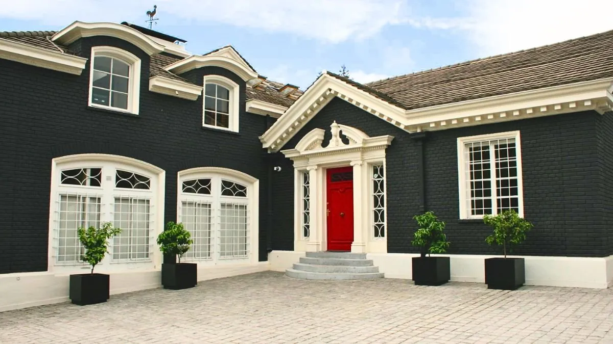 Nuevo gobierno incorpora 75 expertos de think tanks en ministerios clave.