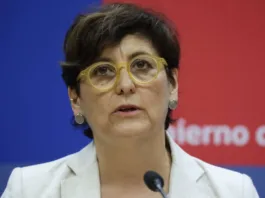 La Contraloría investiga a Nájera por posible favoritismo en el Hospital del Salvador.