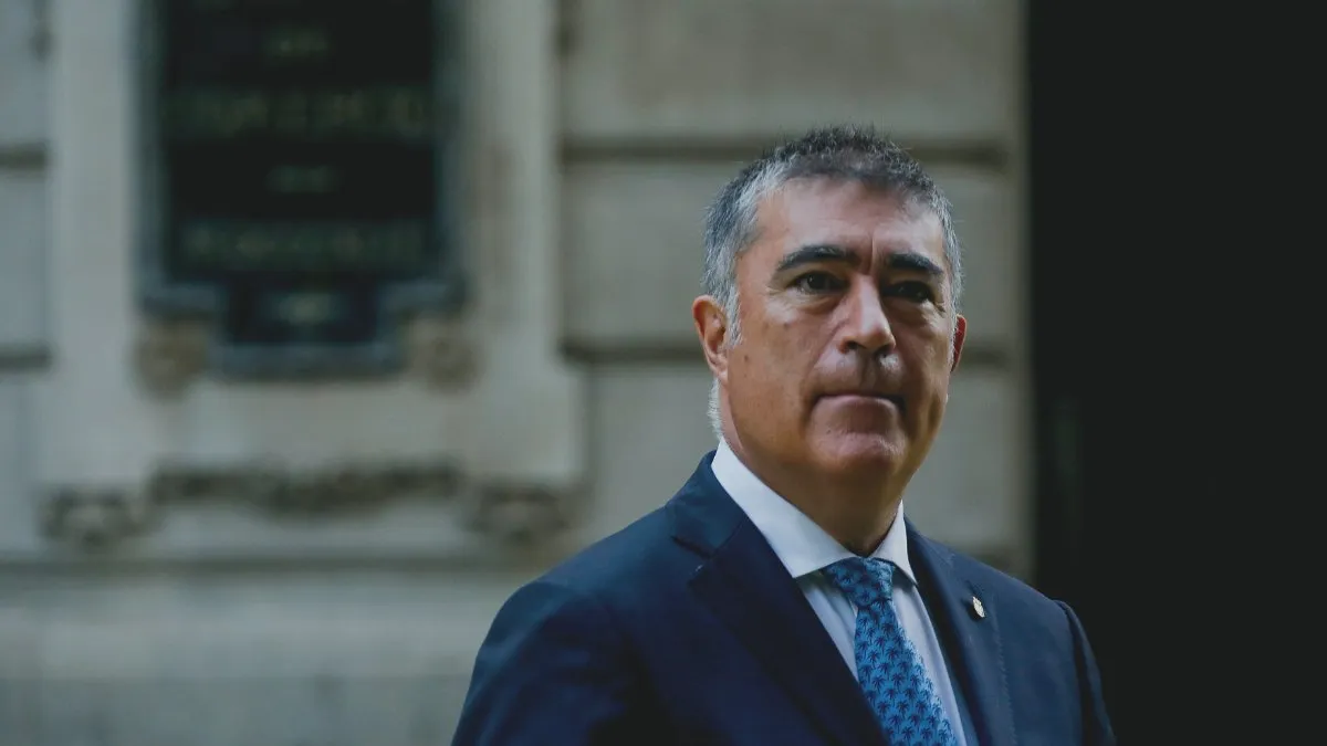 El alcalde Mario Desbordes defiende la nulidad del traspaso de escuelas al Estado.