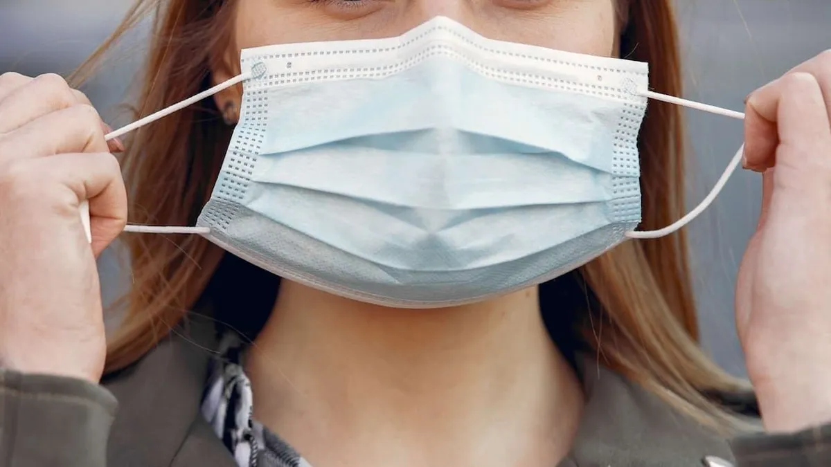 Uso obligatorio de mascarillas en urgencias en Chile desde abril hasta agosto.