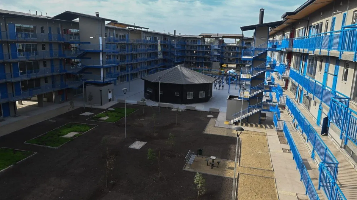 Inauguración del Conjunto Habitacional Maestranza Ukamau II